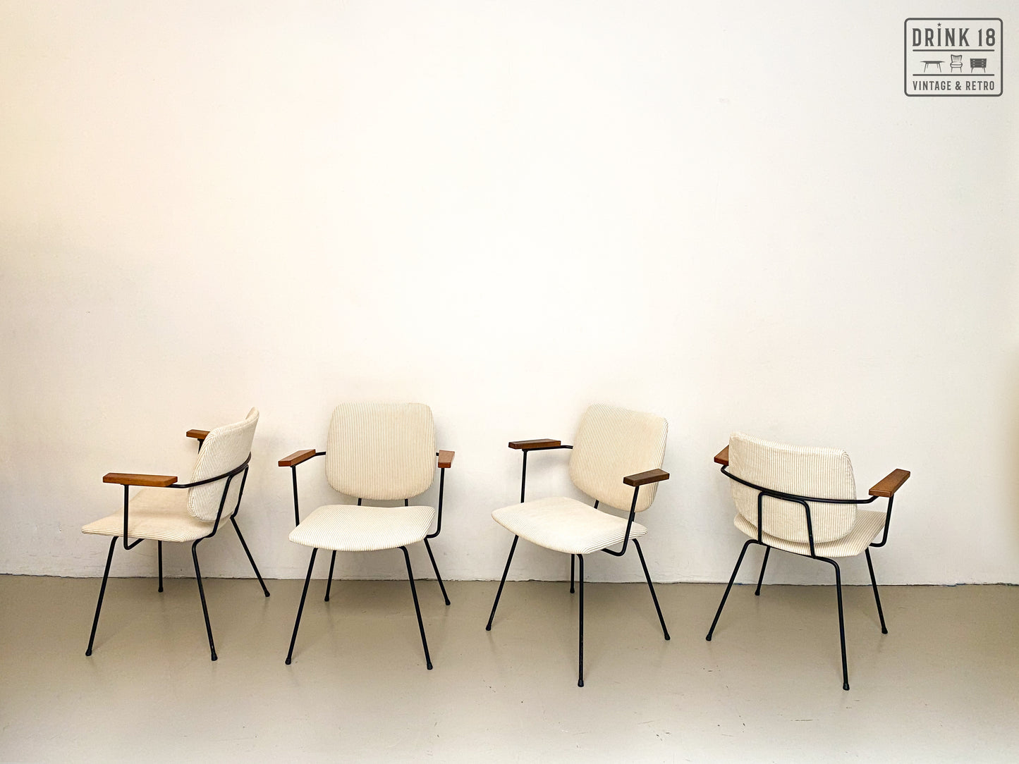 Vier Kembo Eetkamerstoelen - Wim Rietveld