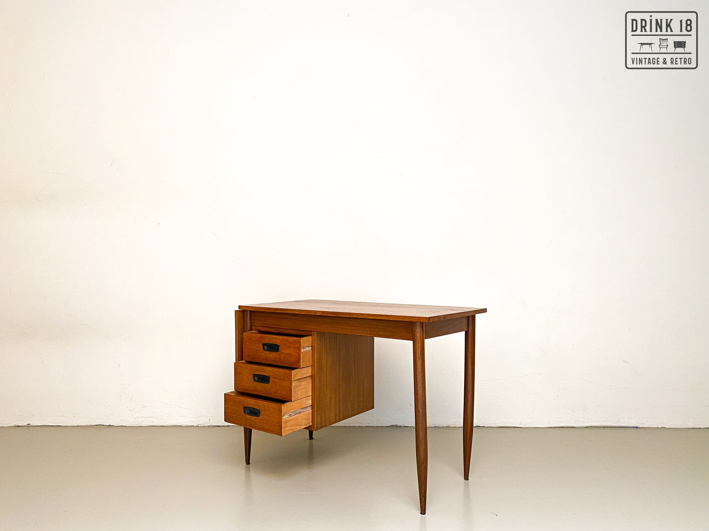 Drop-leaf bureau - Arne Vodder