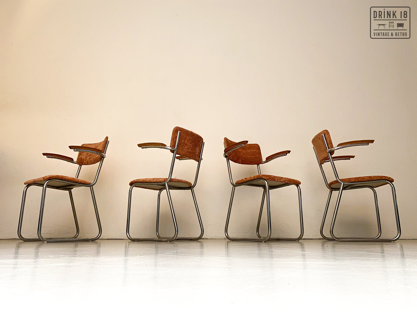 Vintage - Vier eetkamerstoelen #1