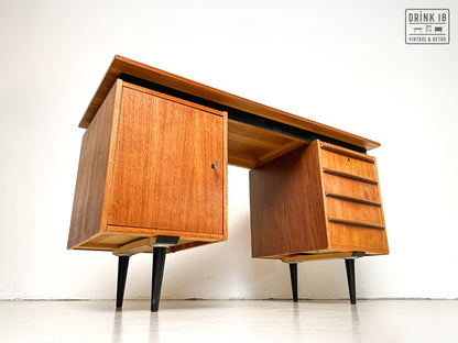 Bureau #11 - Pastoe