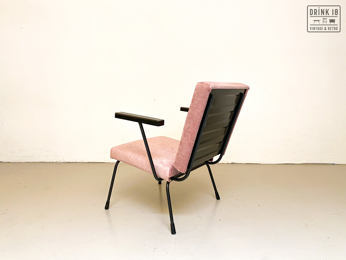 Easy chair 1401 - Gispen door Wim Rietveld
