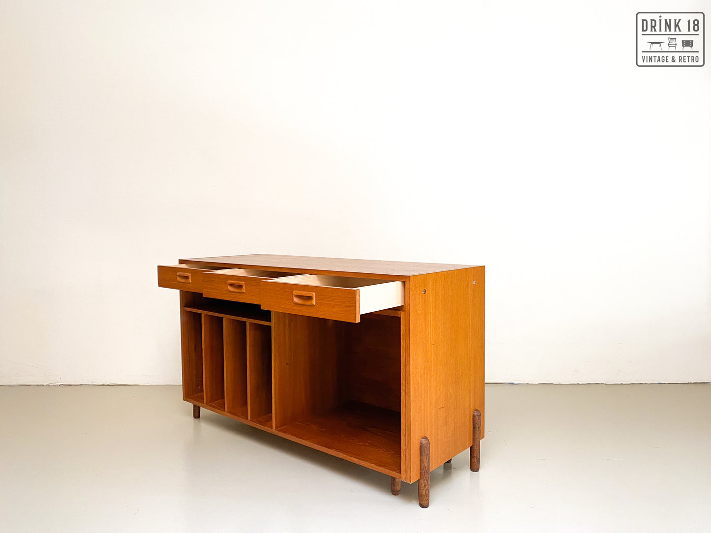 Vintage - Bureau / Wandmeubel