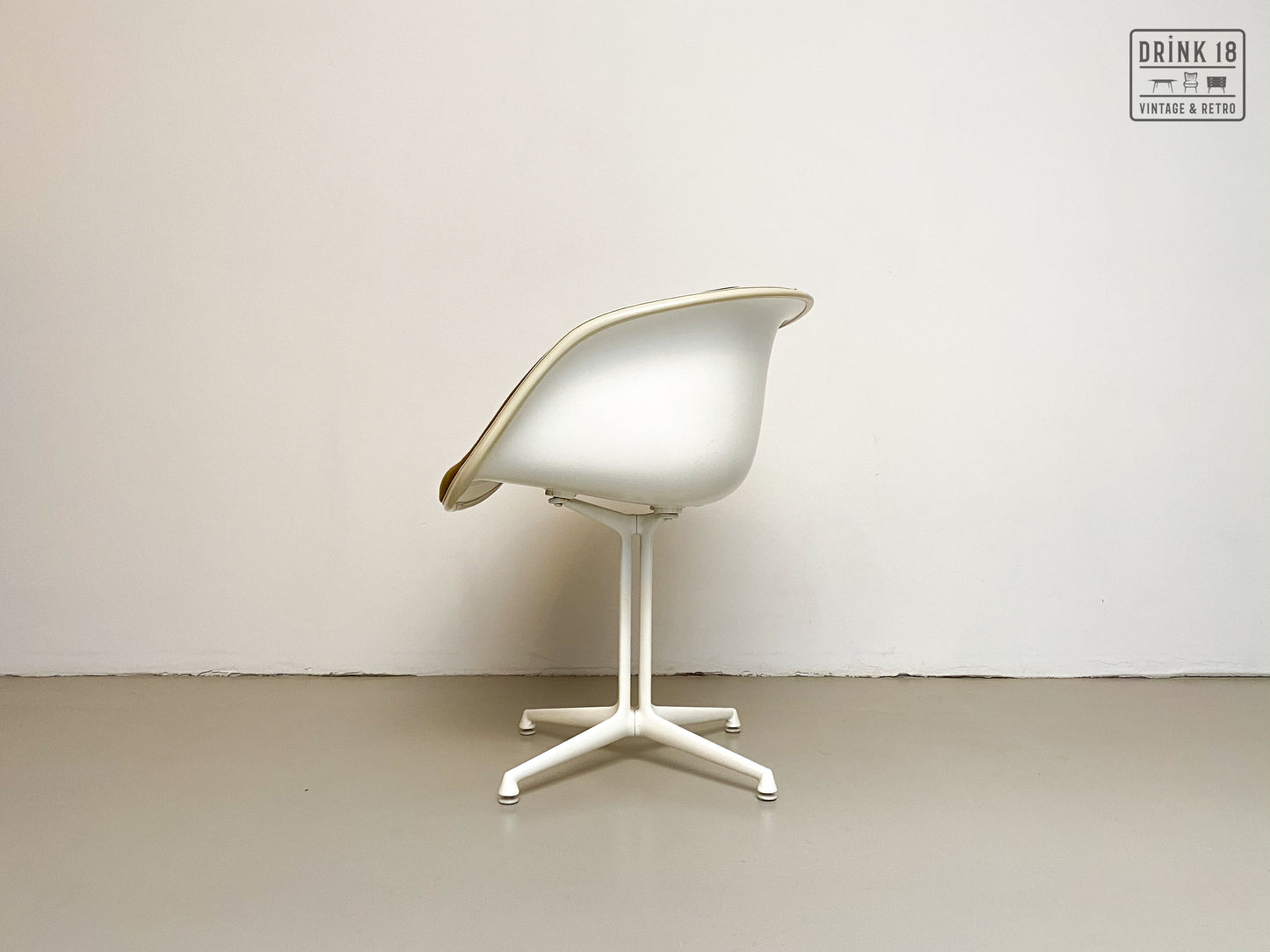 Shell La Fonda stoelen - Charles & Ray Eames voor Herman Miller