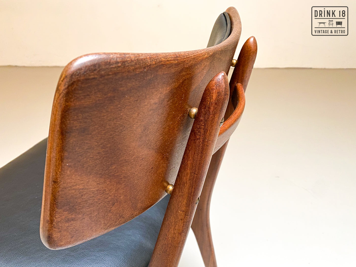Vier Stravanger stoelen - Louis van Teeffelen