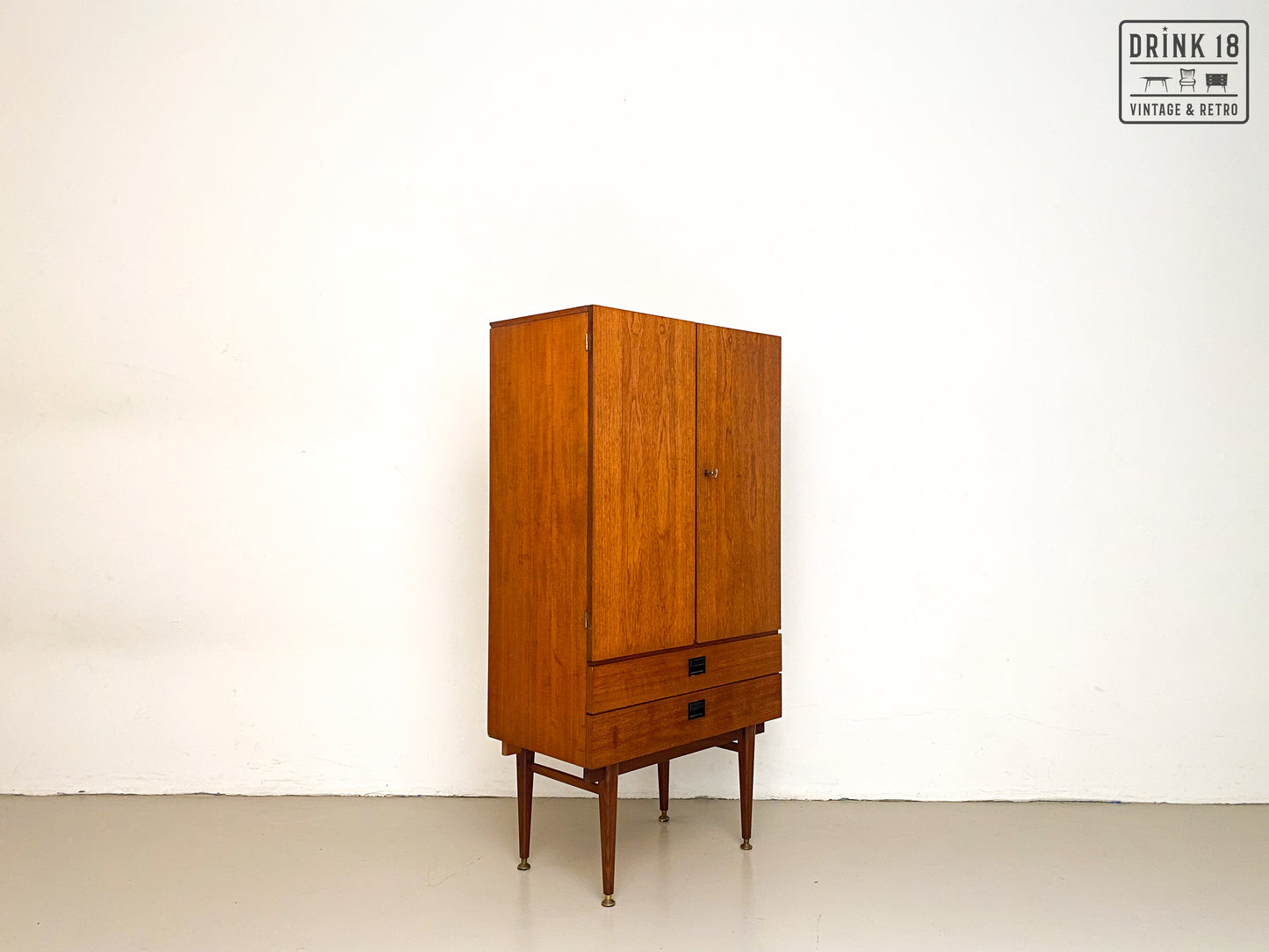 Vintage - Hoge Wandmeubel #7
