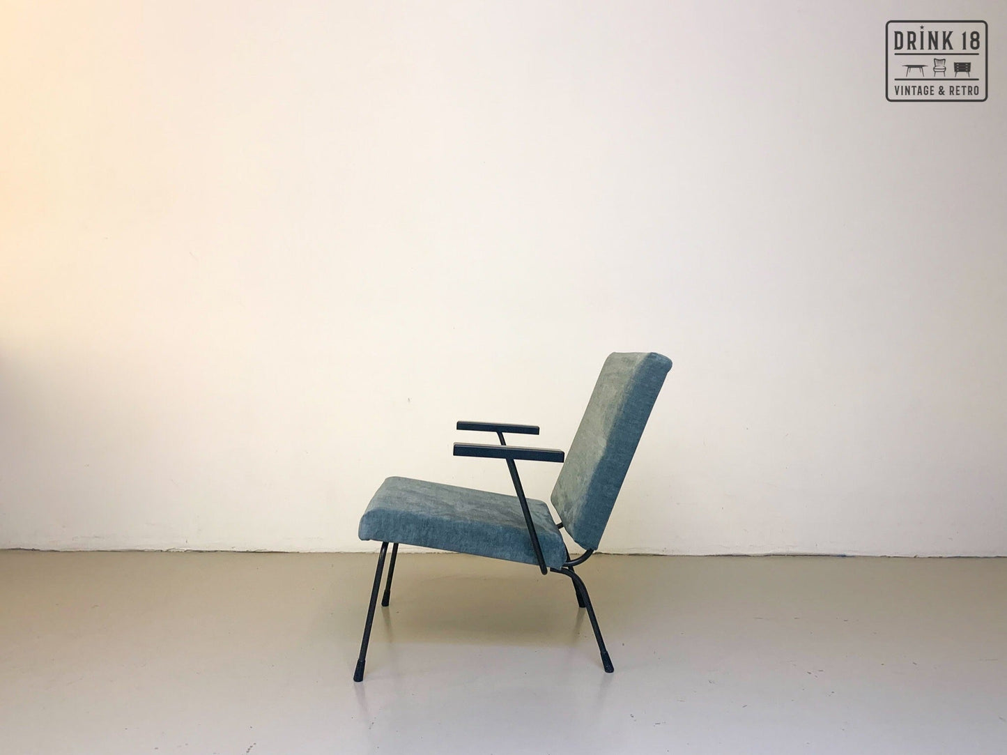 Easy chair 1407 - Gispen door Wim Rietveld