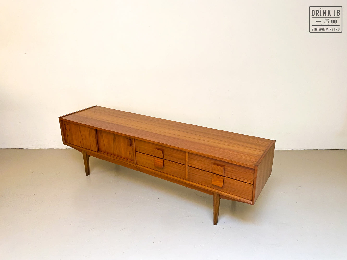 Vintage - Sideboard #7