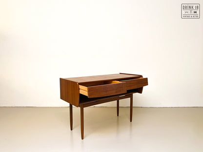 Tv / Wandmeubel -  Louis Van Teeffelen