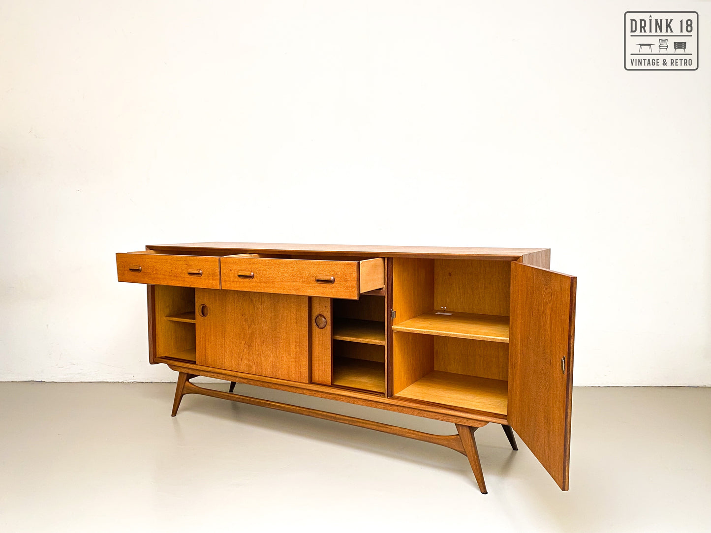 Sideboard - Louis Van Teeffelen