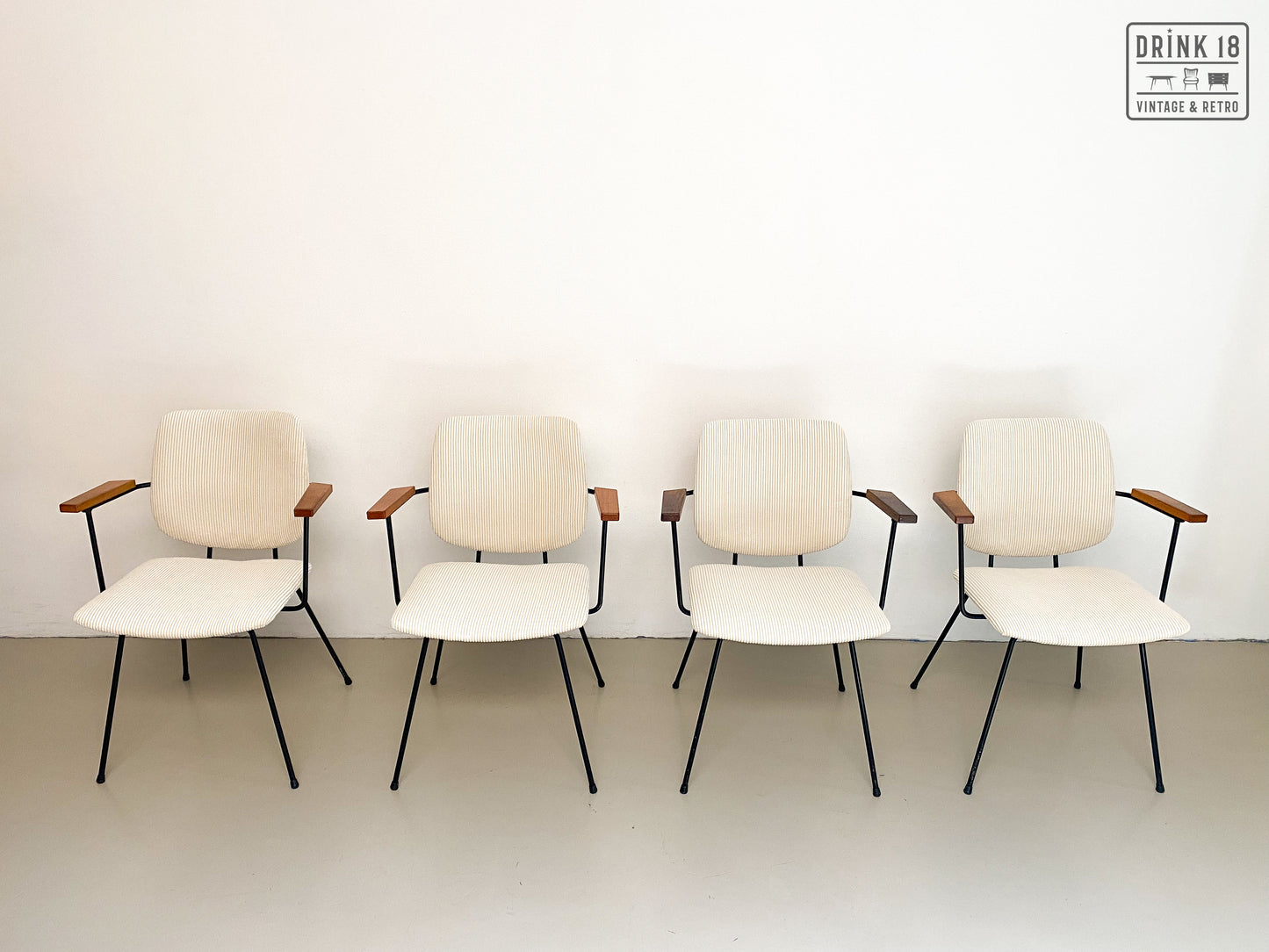 Vier Kembo Eetkamerstoelen - Wim Rietveld