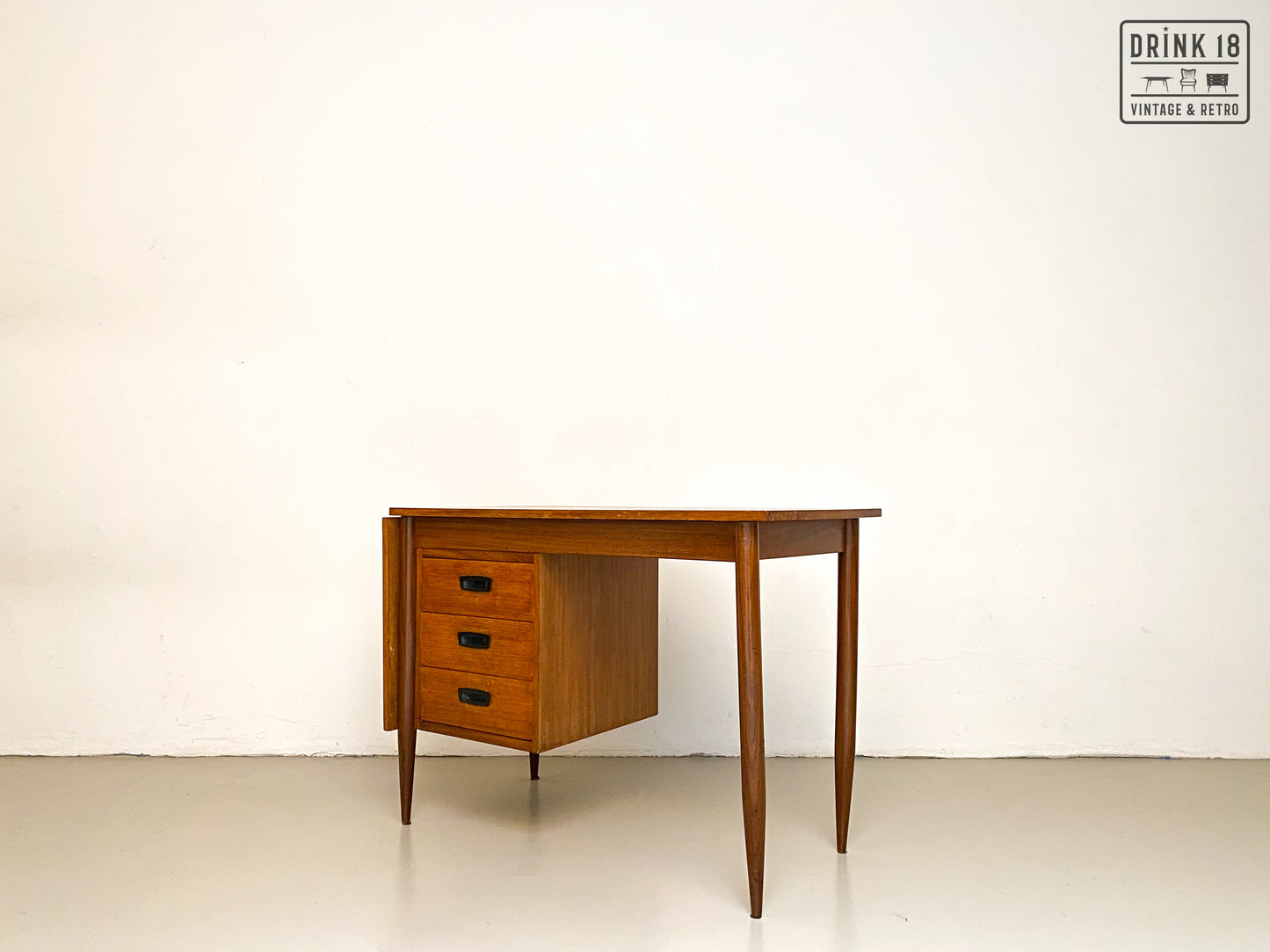 Drop-leaf bureau - Arne Vodder