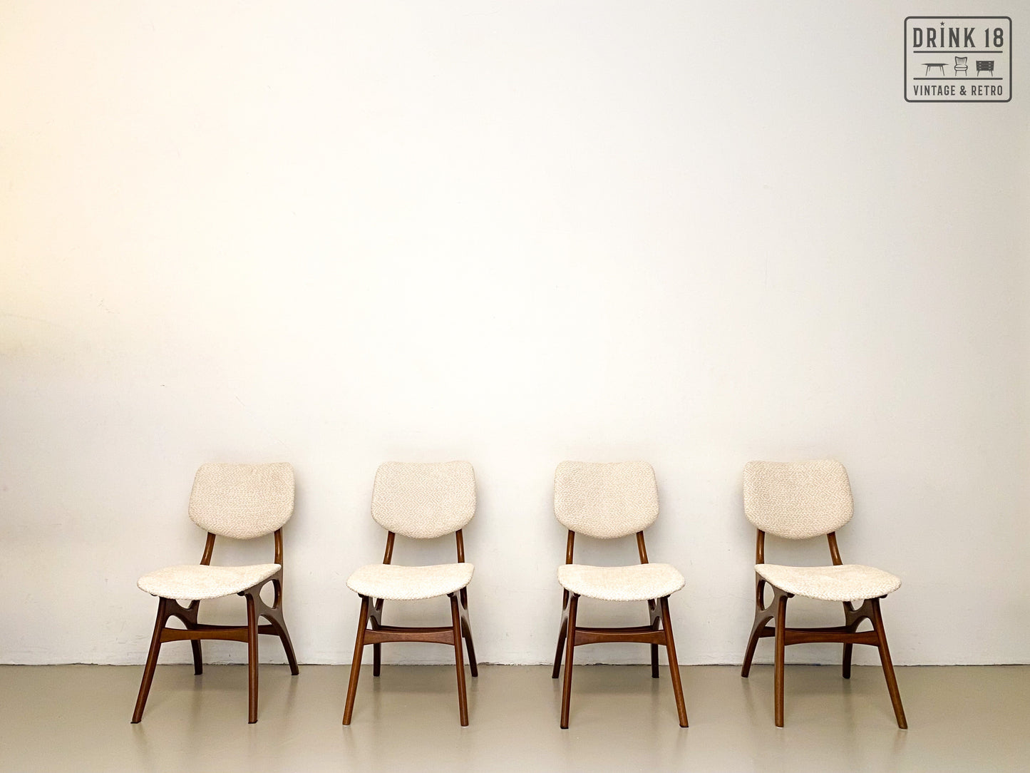 Set van Vier vintage eetkamerstoelen #1 - Pynock Wierden