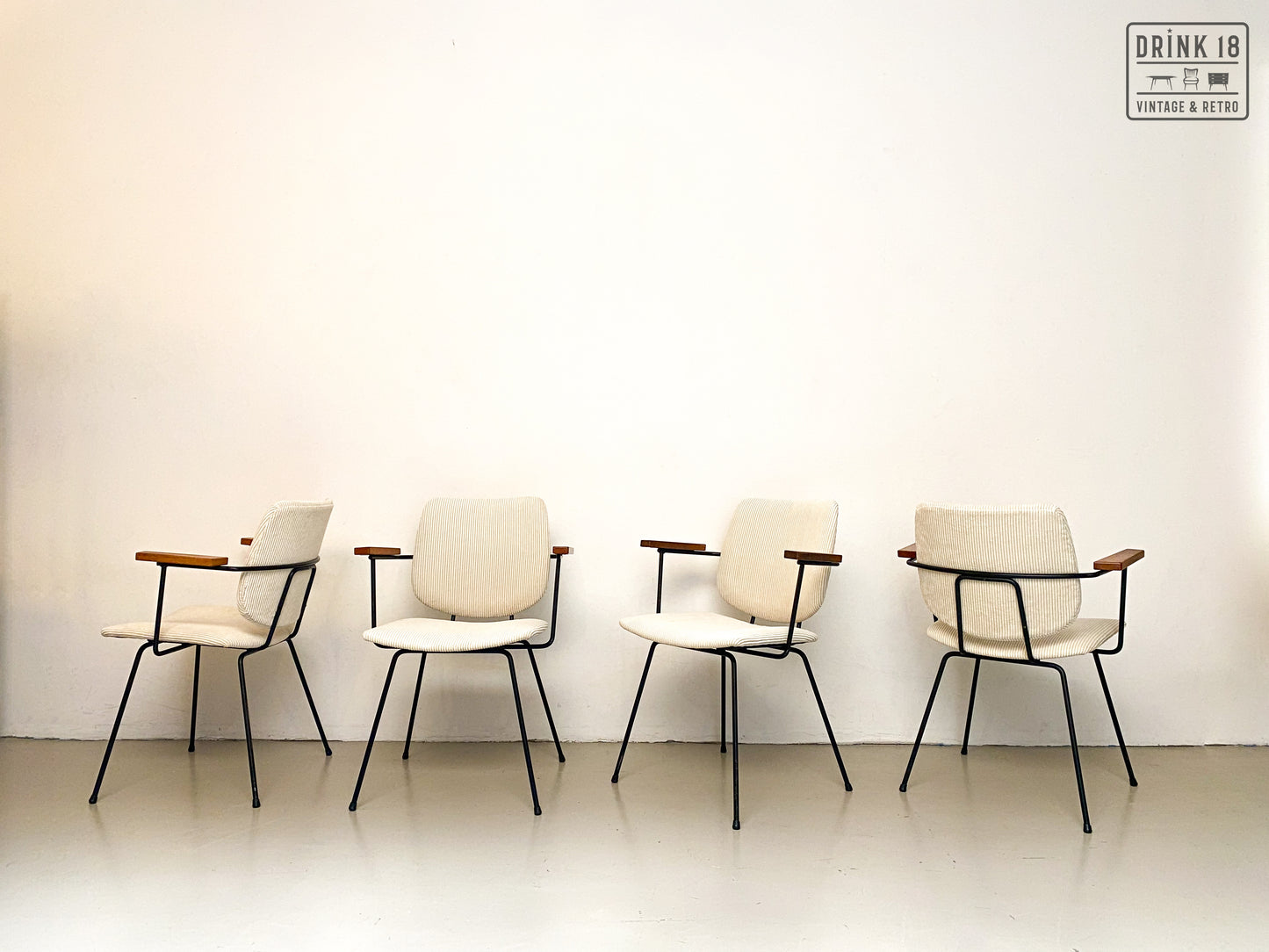 Vier Kembo Eetkamerstoelen - Wim Rietveld