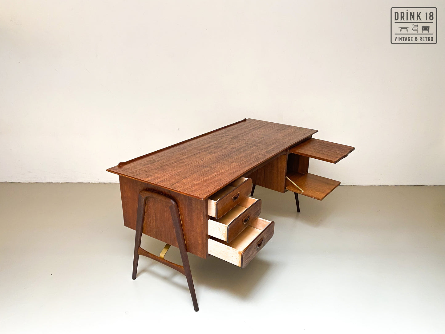 Boomerang XL Bureau met stoel - Louis van Teeffelen