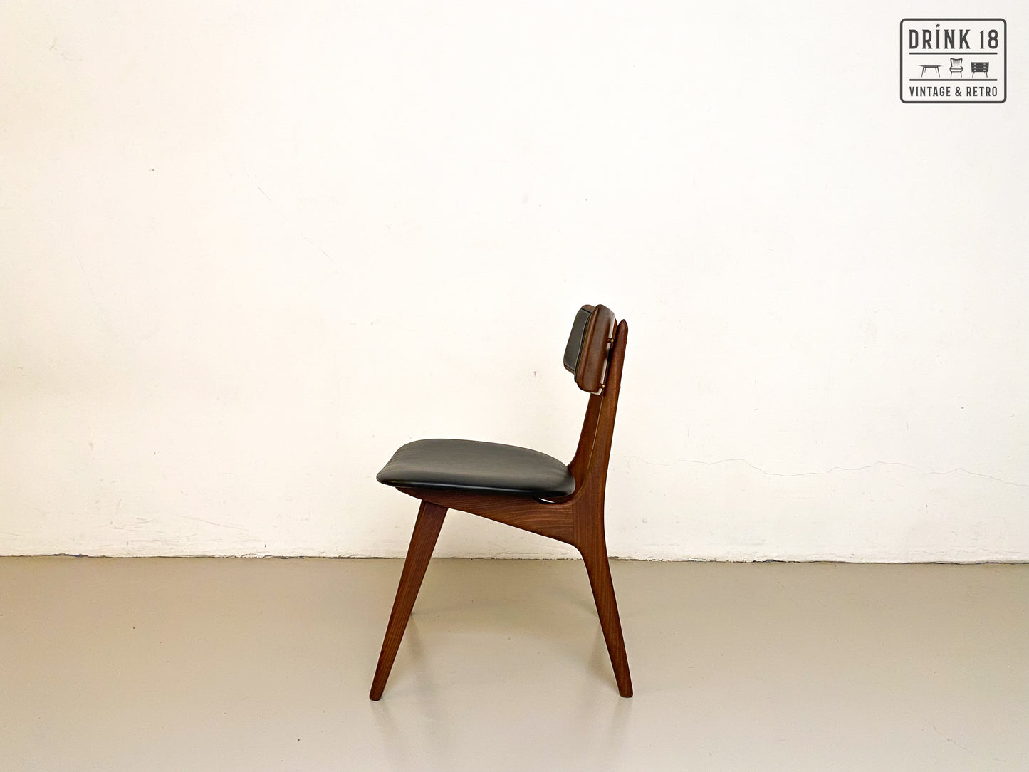 Vier Stravanger stoelen - Louis van Teeffelen