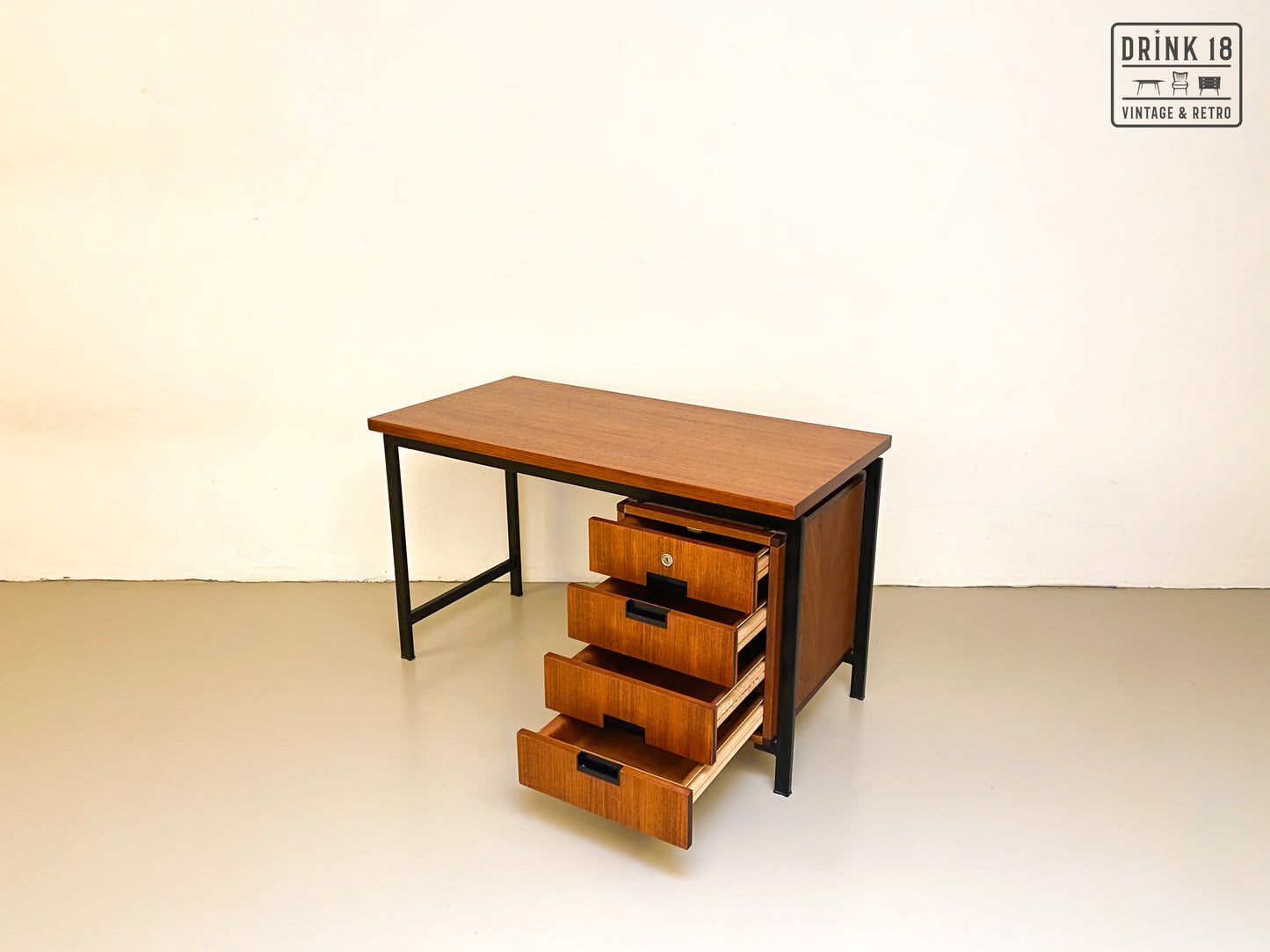 Bureau EH01 (JS) - C.B. voor Pastoe