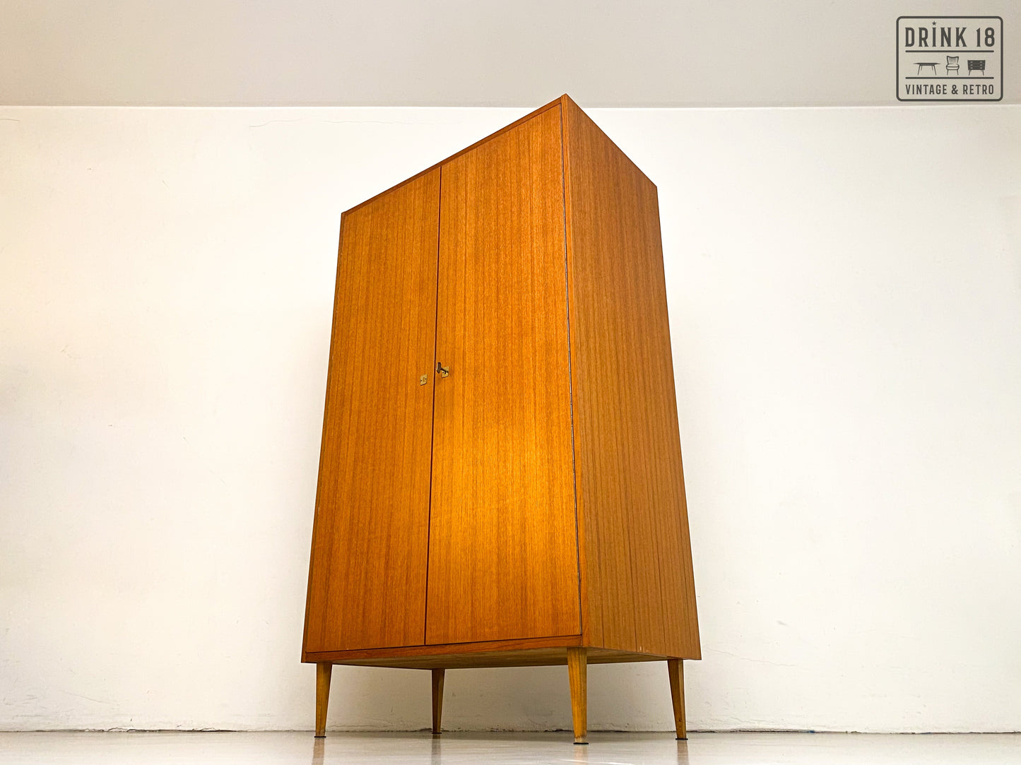 Vintage - Kleerkast light