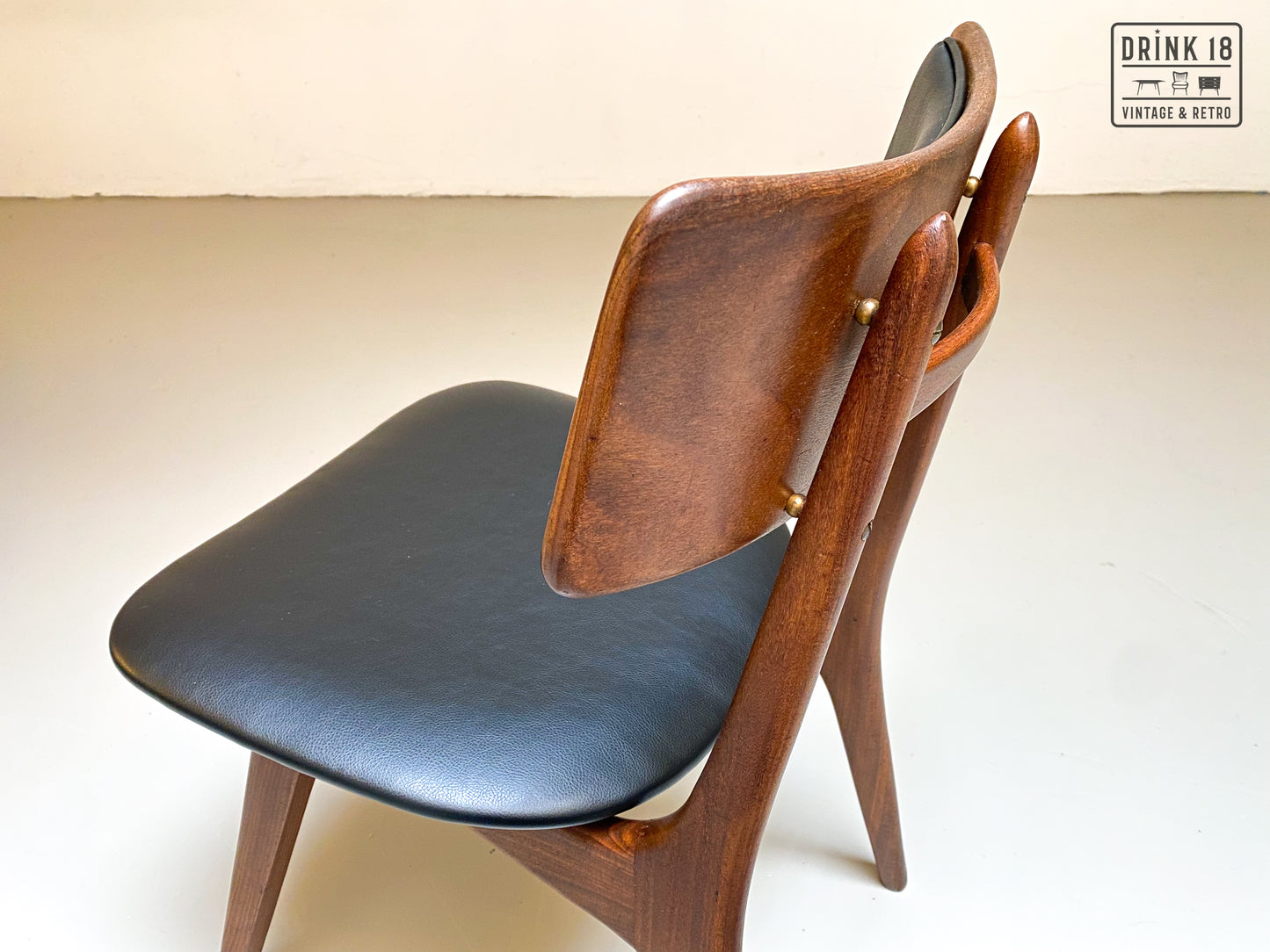 Vier Stravanger stoelen - Louis van Teeffelen