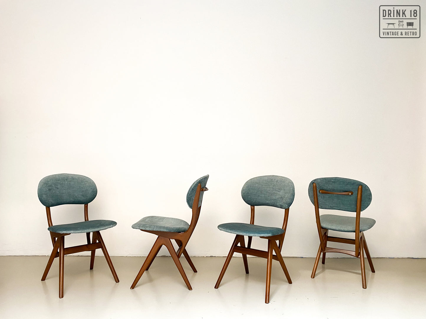 Vier vintage eetkamerstoelen (Eden) - Louis van Teeffelen