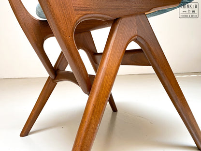 Vier vintage eetkamerstoelen (Eden) - Louis van Teeffelen