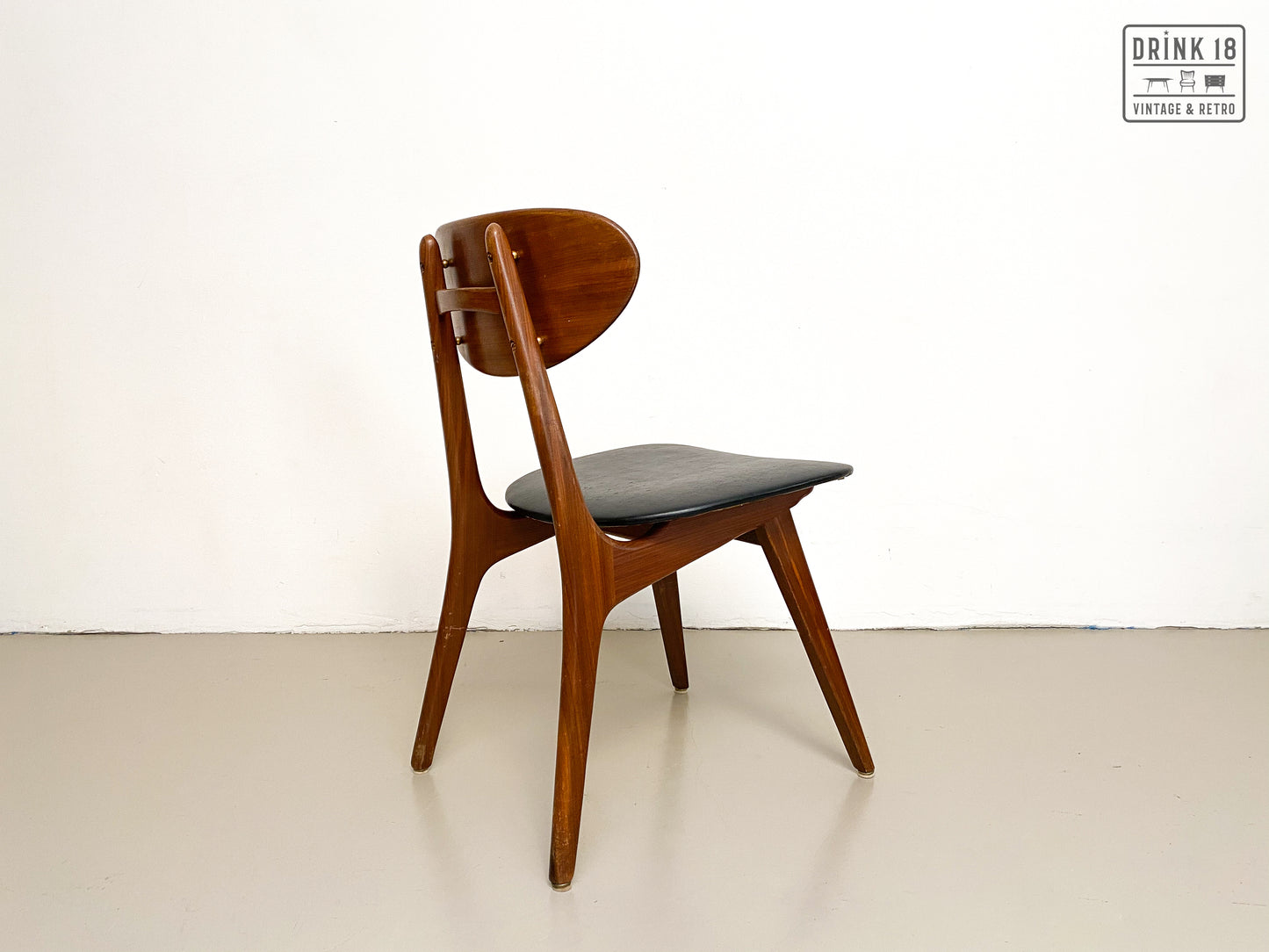 Vier vintage stoelen - Louis van Teeffelen