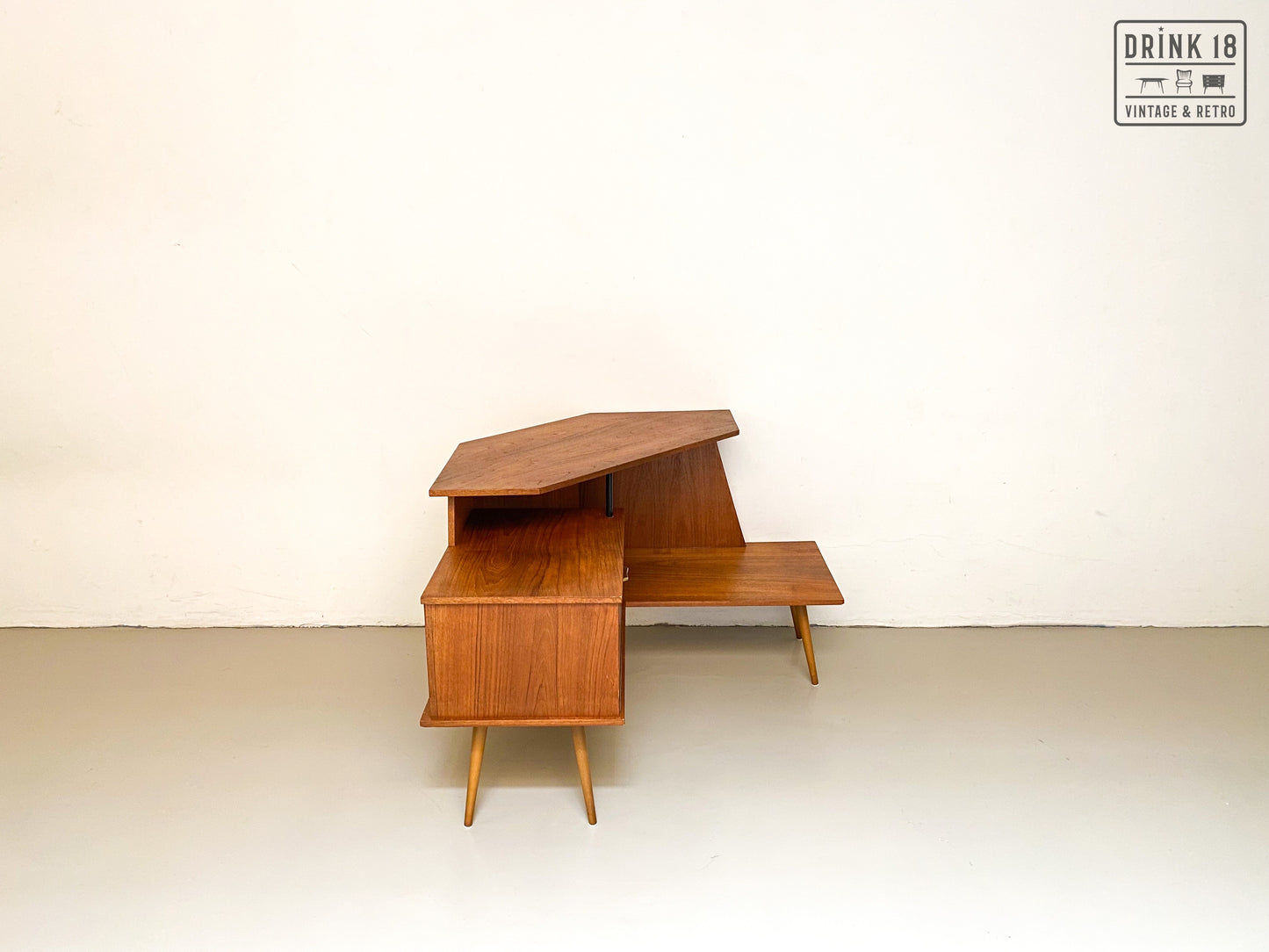 Vintage Design - TV Meubel/Hoekkast