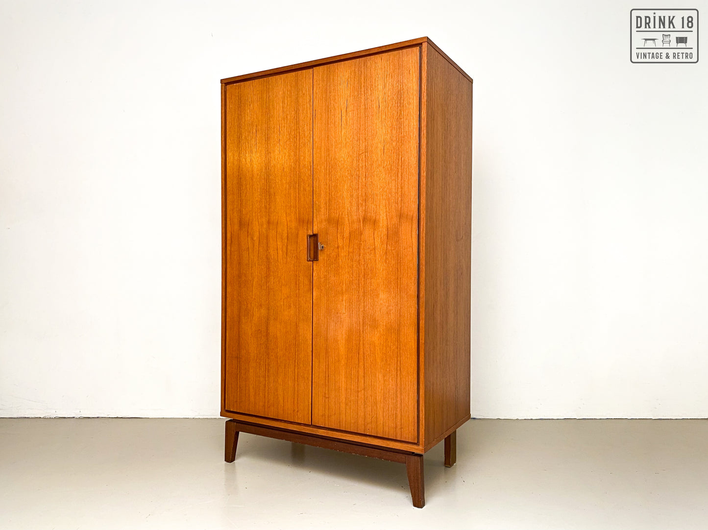 Vintage - Kleerkast #1