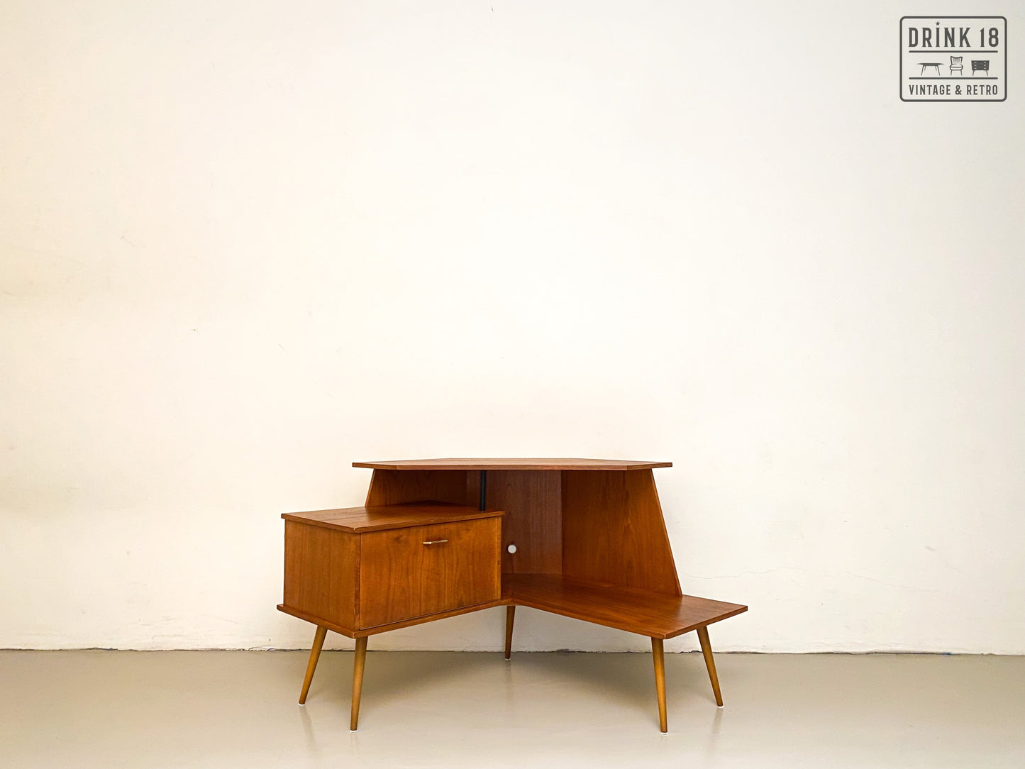 Vintage Design - TV Meubel/Hoekkast