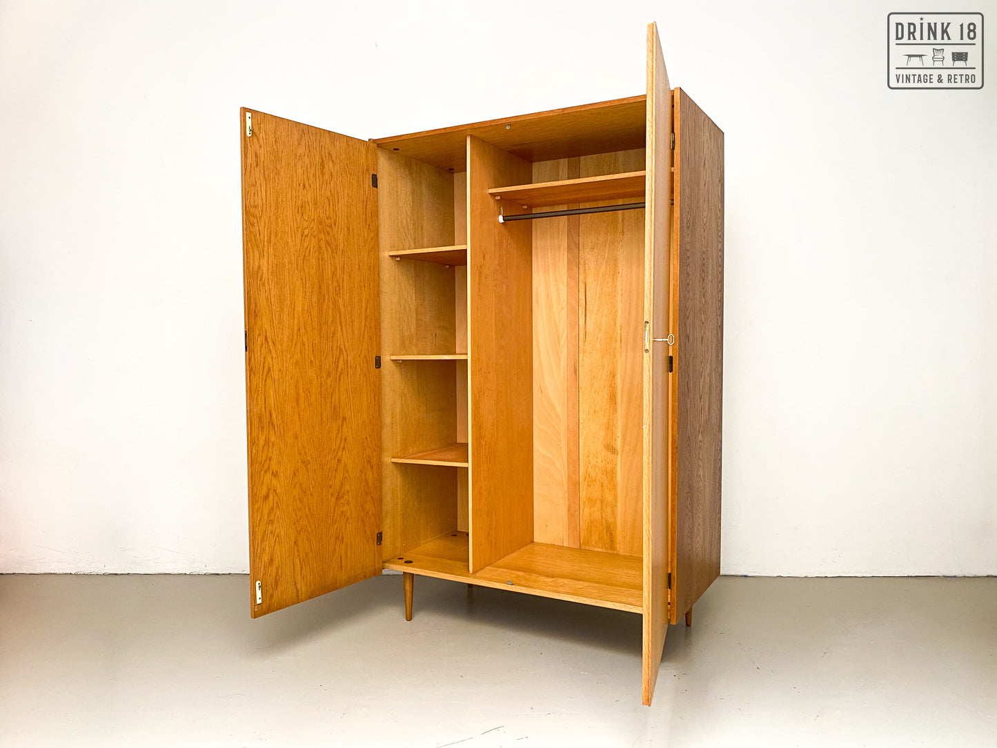 Vintage - Kleerkast light