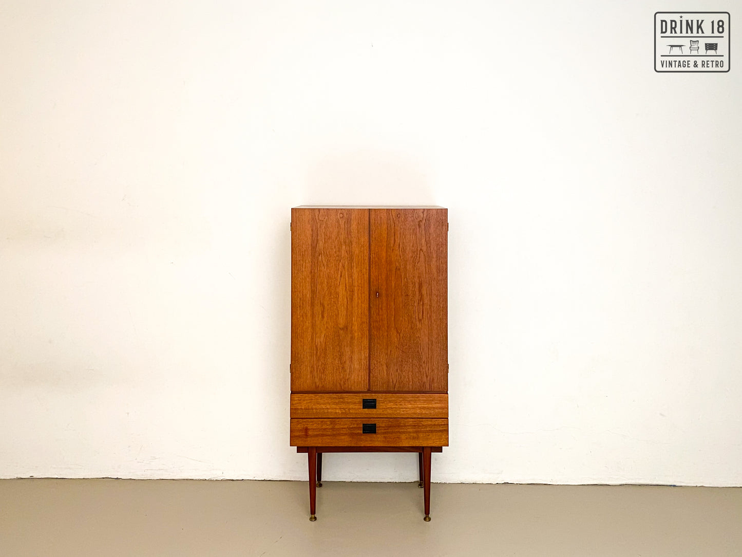 Vintage - Hoge Wandmeubel #7