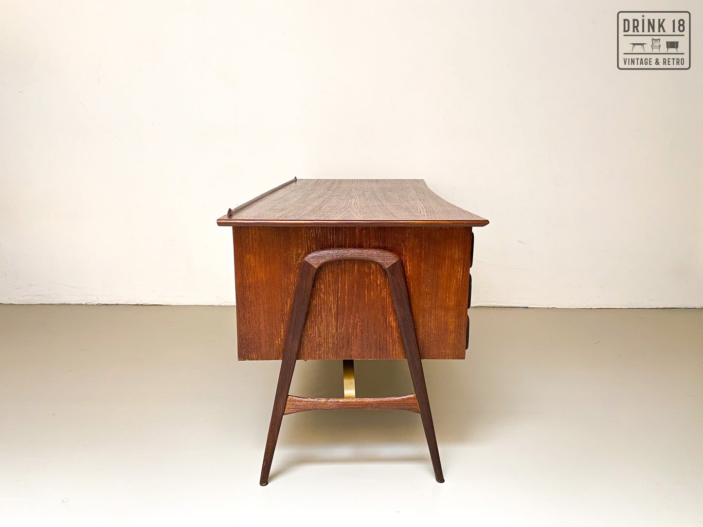 Boomerang XL Bureau met stoel - Louis van Teeffelen
